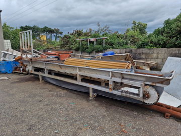 Stainless scallop conveyor