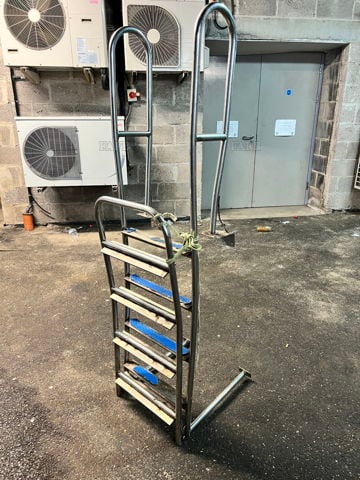 Stainless Steel Boarding Ladder