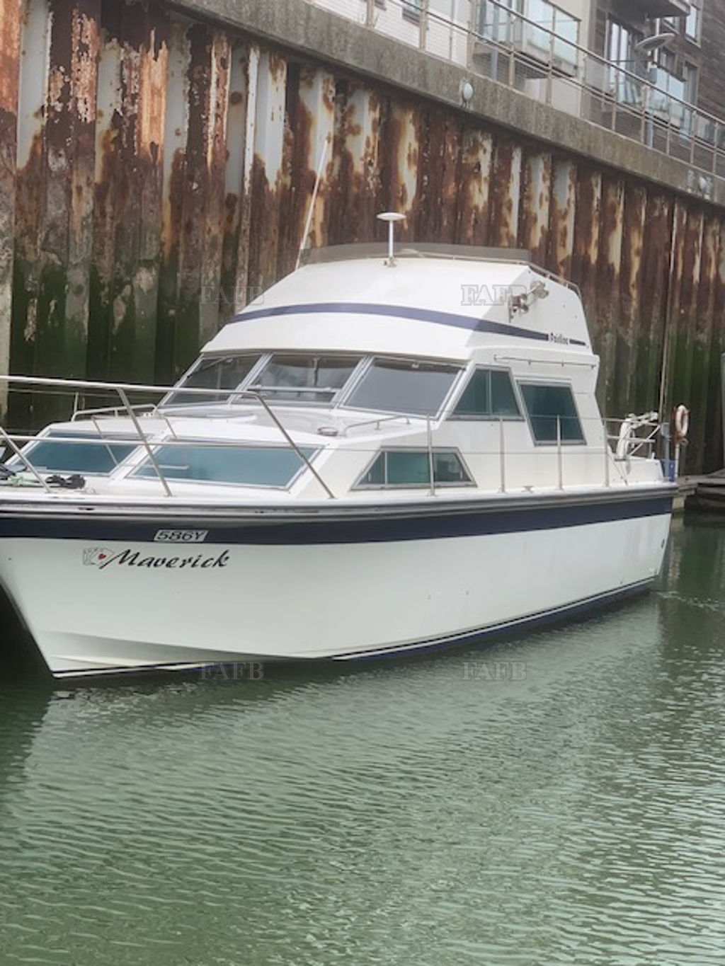 Fairline 32 Sedan Flybridge motor cruiser