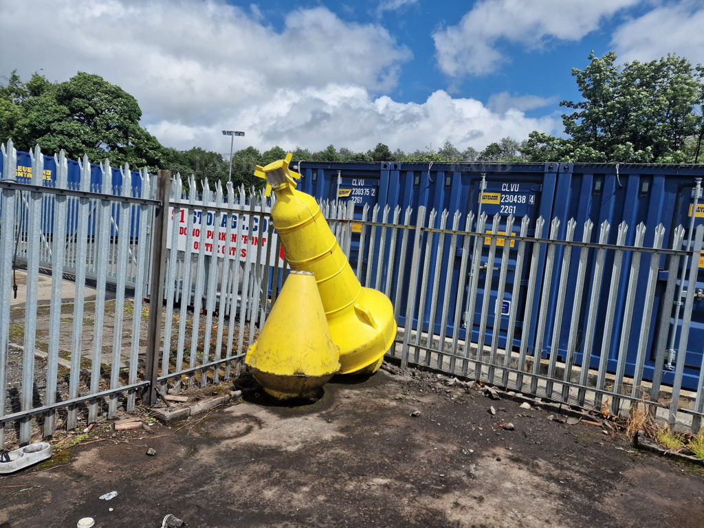 Special marks / yellow buoys