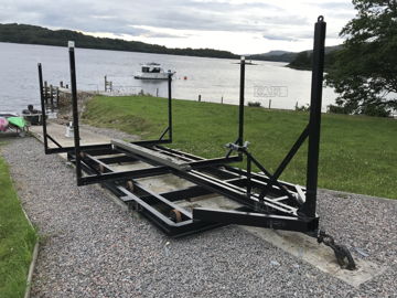 Mobile boat cradle