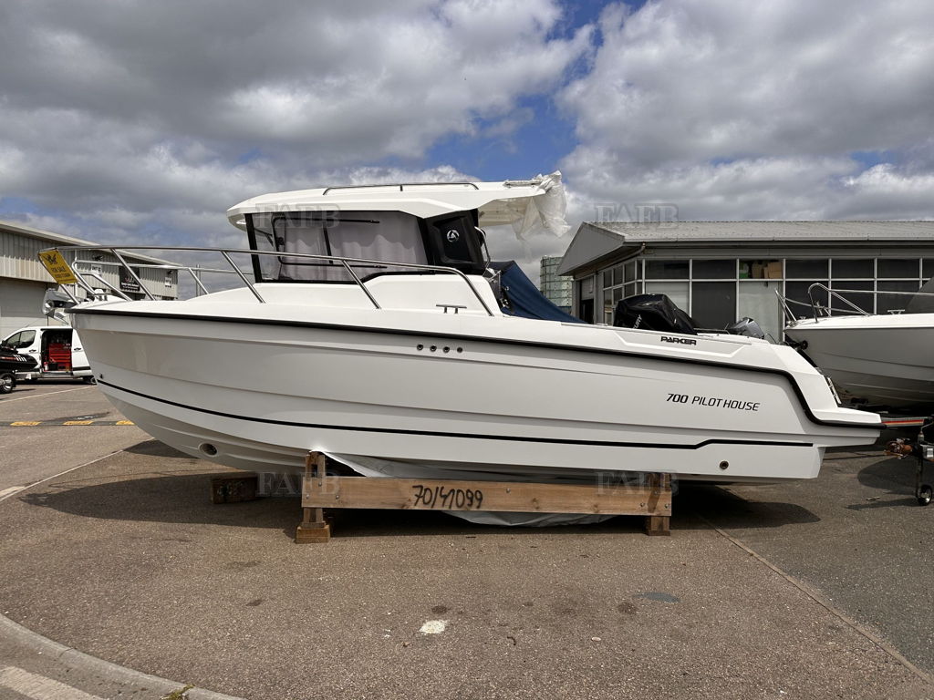 700 Pilothouse