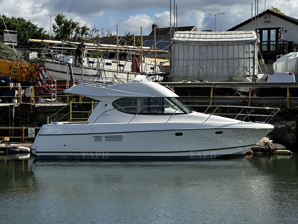 Jeanneau Prestige 32