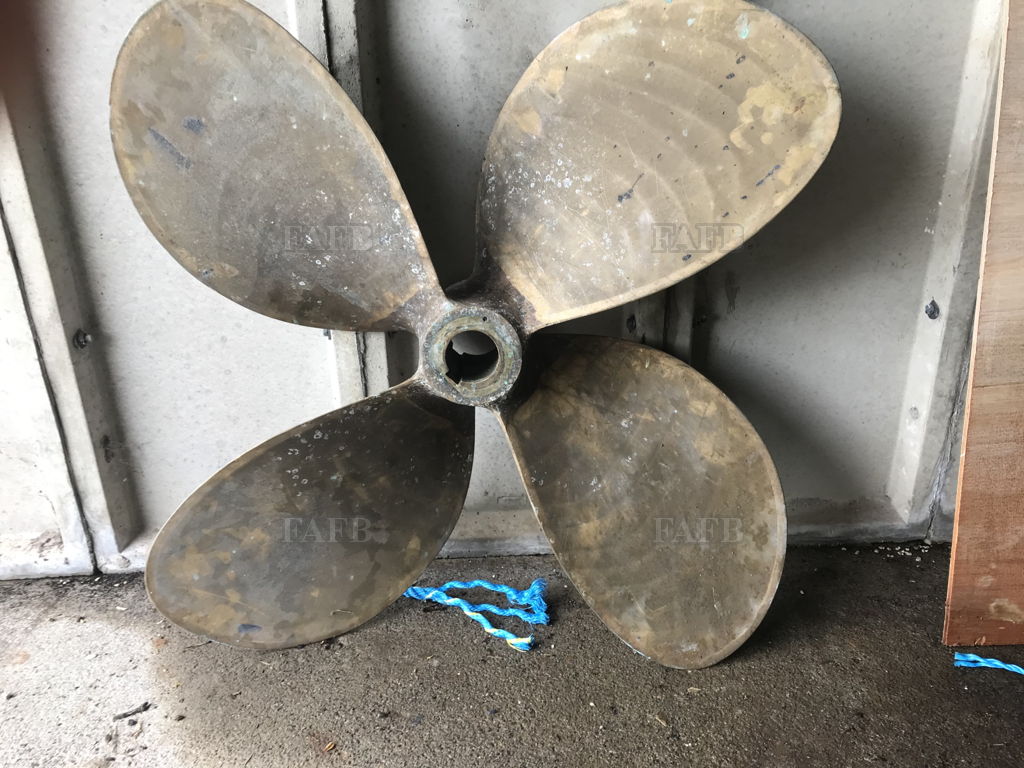 Lh 4 blade propeller