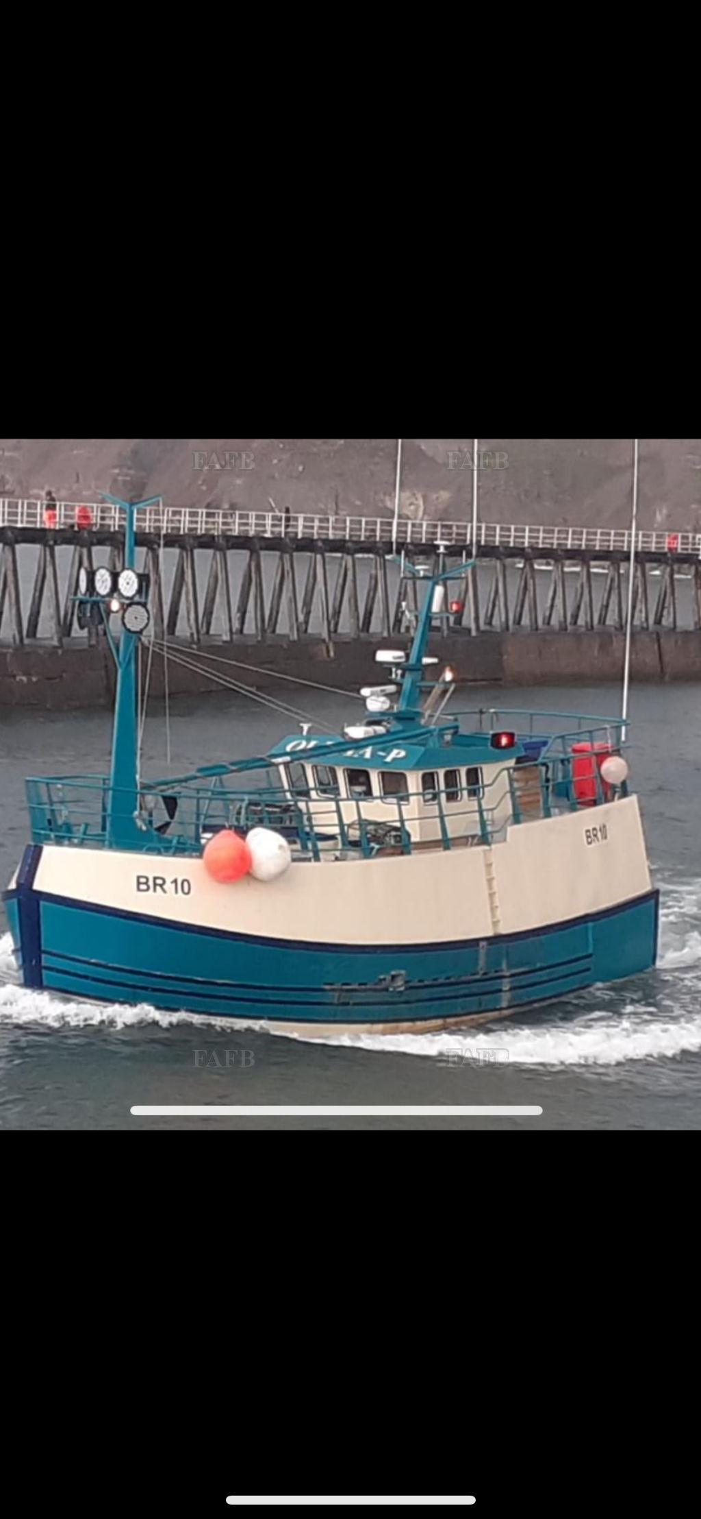 Wooden keel boat