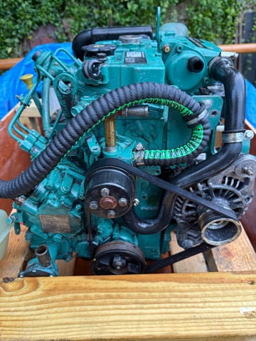 Volvo Penta D1-30 F 29hp 1300hrs